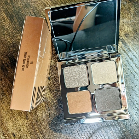 👑CLOSET PICK 👑 IL MAKIAGE (workaholic) Color Boss Squad Eyeshadow Palette - Picture 13 of 14